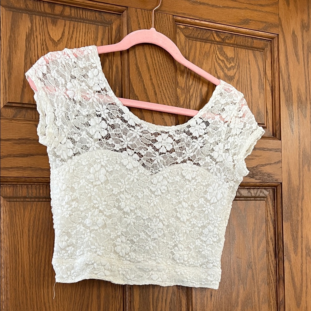Hollister Large Cream Lace Crop Top